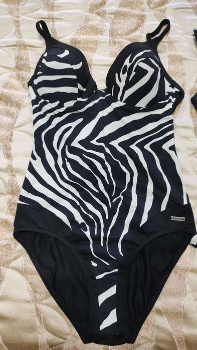 Цял бански Triumph  Sloggi, Felina, Liska, Kangaroos и Victoria Secret