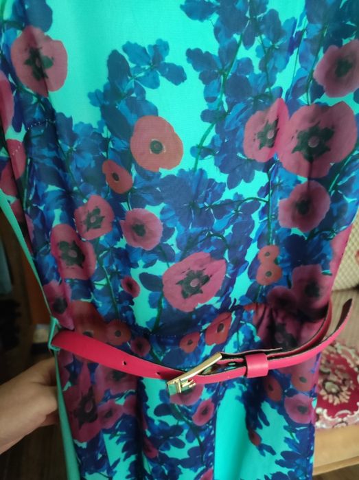 Продам нарядное платье