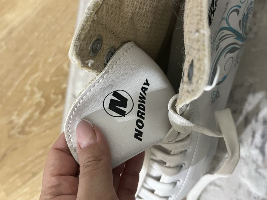 Коньки фигурные 35разм