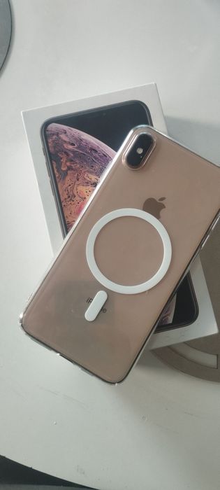 Iphone xsmax 64 gold