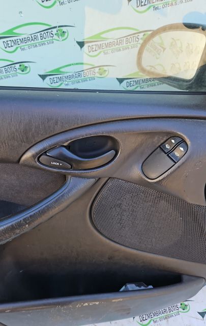 Usa / Portiera fata stanga Ford Focus prima generatie