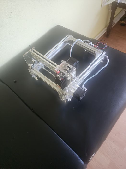 Vand laser de gravat