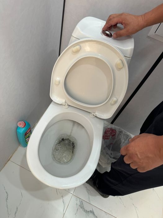 Унитаз , жасап тұр 8000 тг
