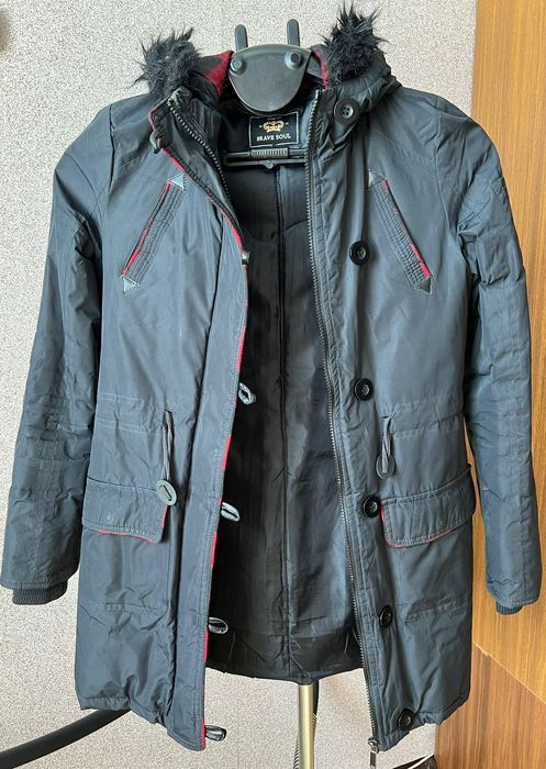 Продаю куртку на девочку/девушку р-р 42-44