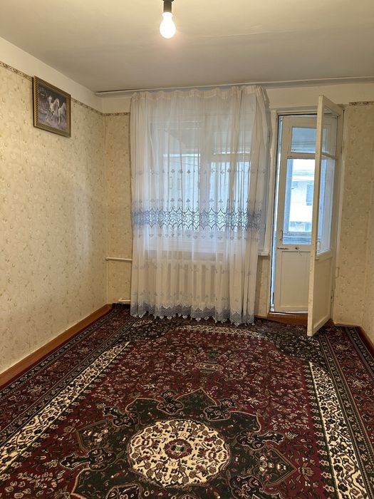 Zarafshon shahar 3 mikrorayon 13 uyda 2 xonali uy sotiladi