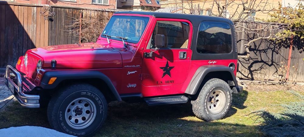 Vând jeep wrangler
