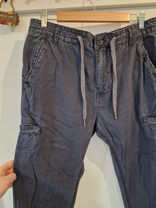 Pantaloni barbati Pull&Bear 36