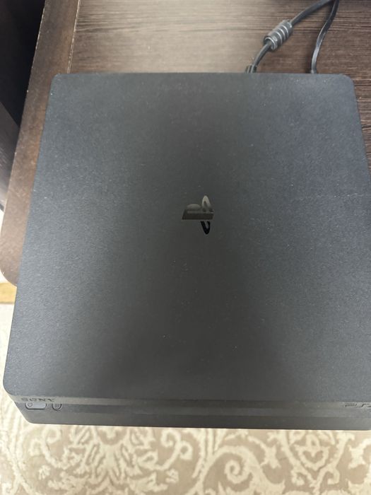 Продам пс 4 slim торг уместен