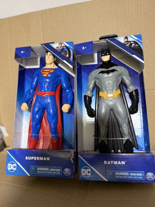 Figurine spider man si batman