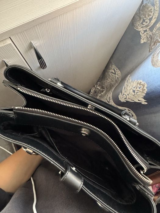 Сумка GUESS черная