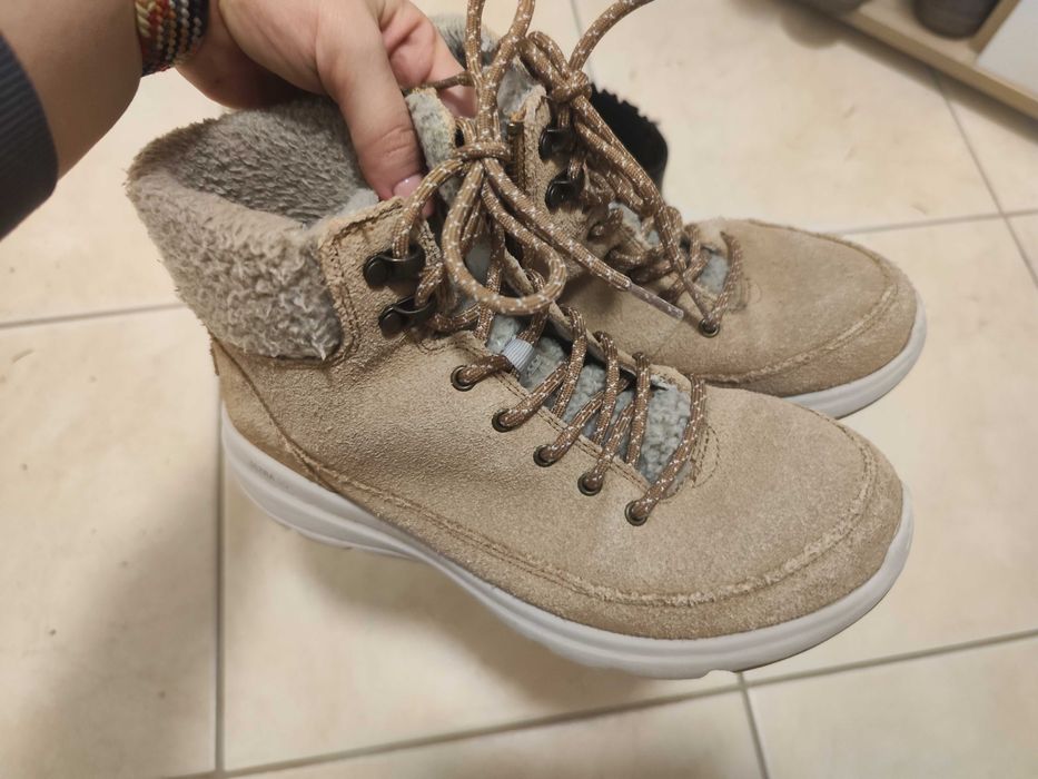 Боти Clarks и Skechers