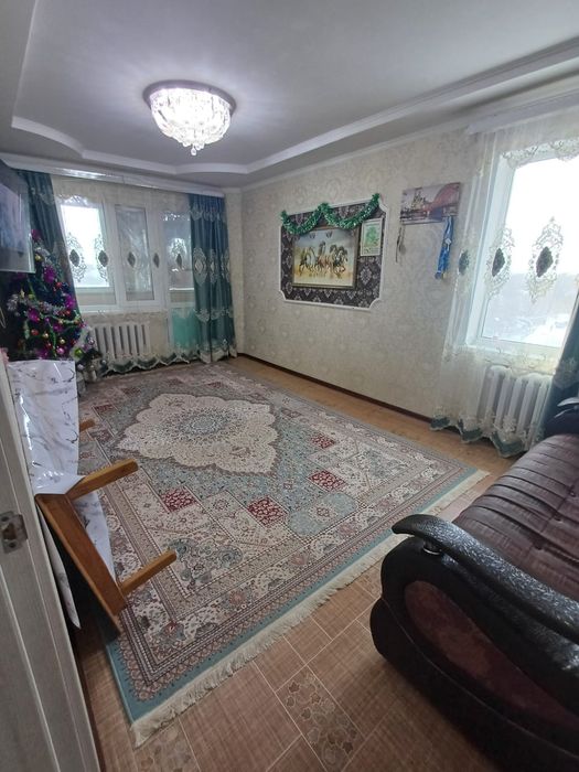 продам 3х комнатную квартиру на малышке