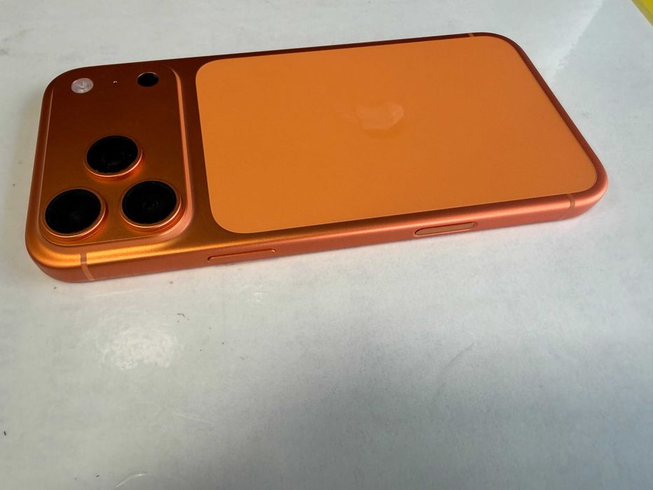 *НОВ* iPhone 17 Pro Max 256gb 100%(11 цикъла).Гаранция