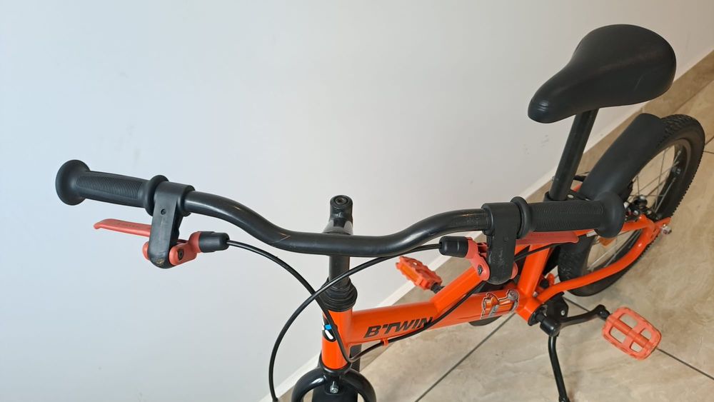 Vând bicicleta BTWIN 16" Robot stare foarte buna