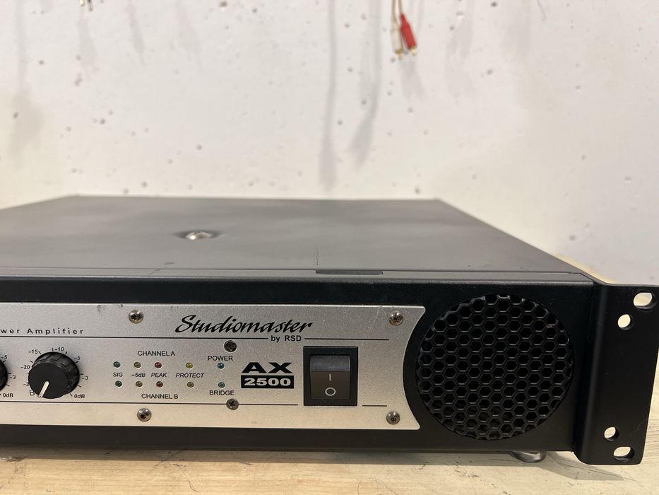 Studiomaster AX2500 2x750W