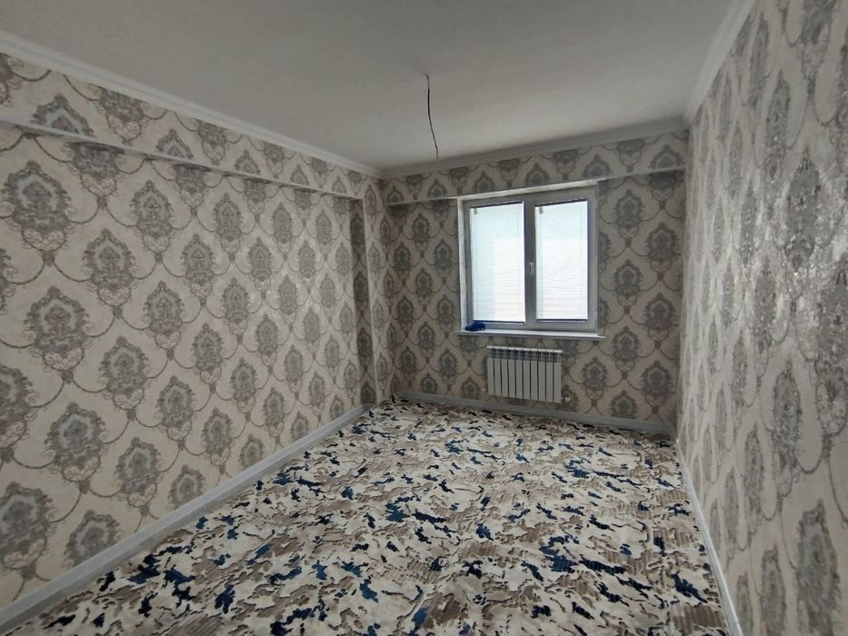 Quyliq Ota Kompasda yangi qurilgan uyda 3 xonali kvartira sotiladi.