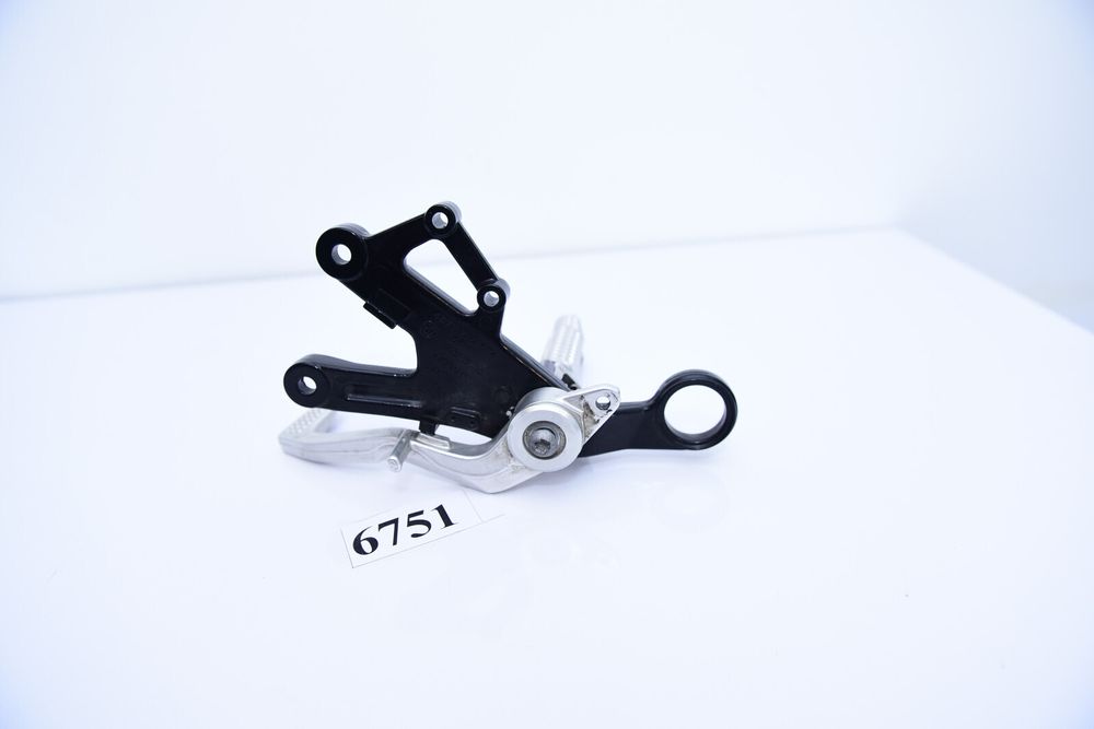 BMW S1000RR K46 / HP4 2009 - 2014 Suport cu scăriță și pedală de frână