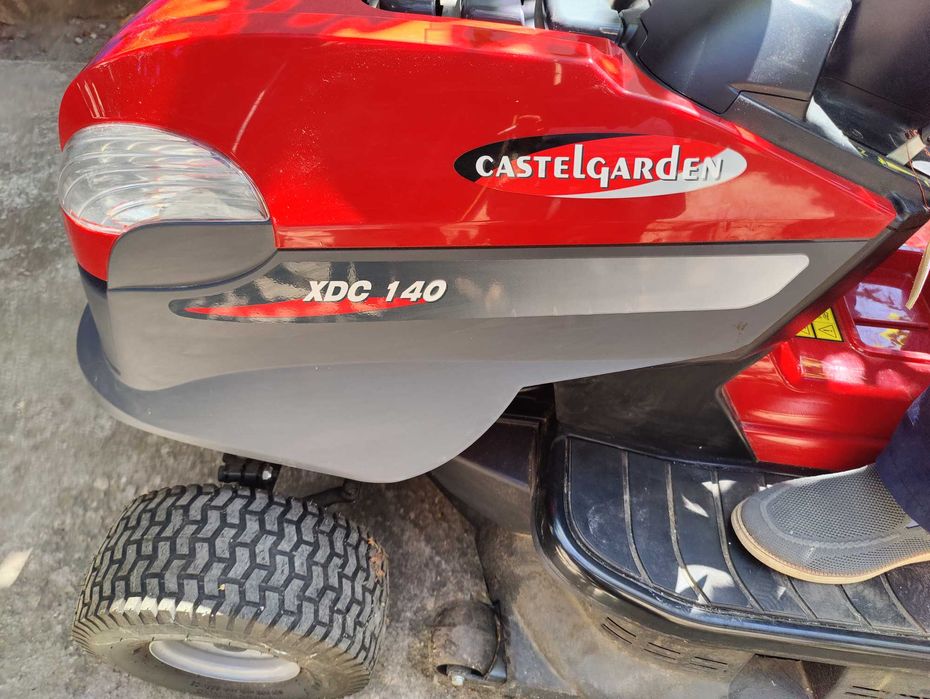 Продава се тракторна косачка