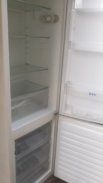 Combina frigorifica Arctic Indesit Whirpool