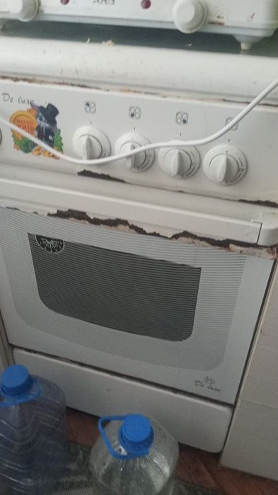 Срочно продам газплиту