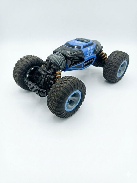 Машинка на пульте управления