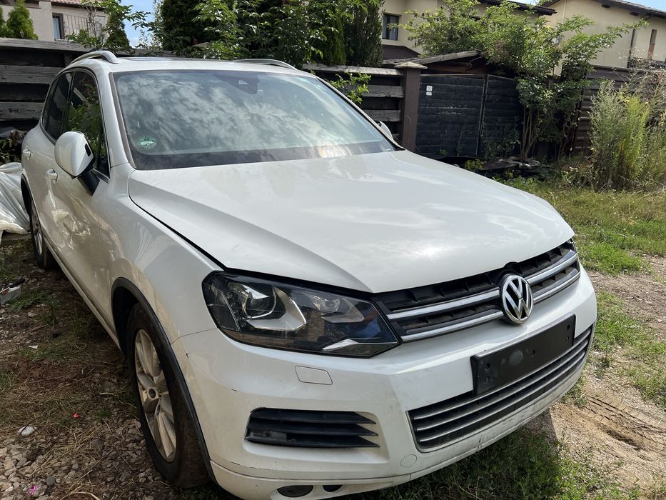 Dezmembrez Touareg 7p 2011+