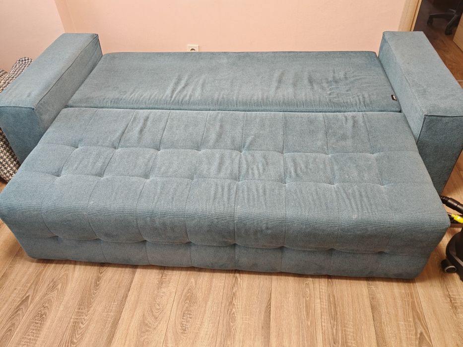 Професионално почистване на мека мебел във Варна