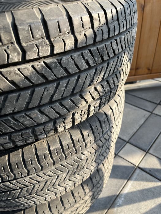 Продам резину летние 4 штуки б/у