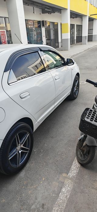 Продается Chevrolet Cobalt 2014 года выпуска.