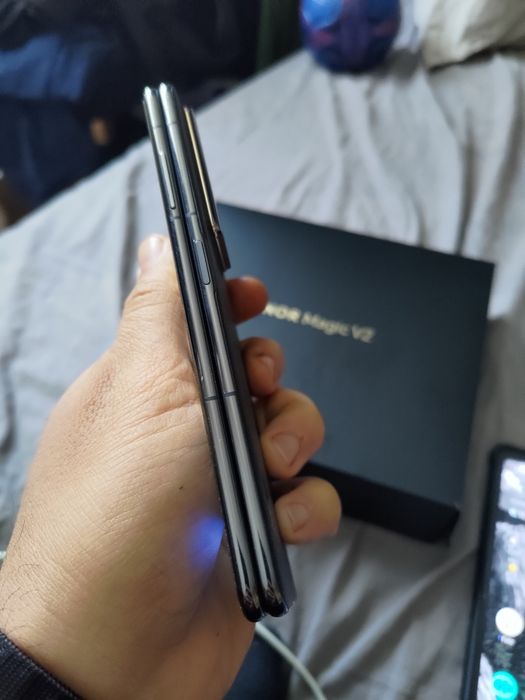 Honor Magic V2 fold  512gb full box