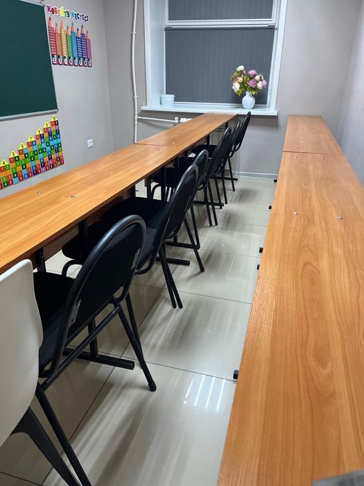 Продам 4 длинных парты