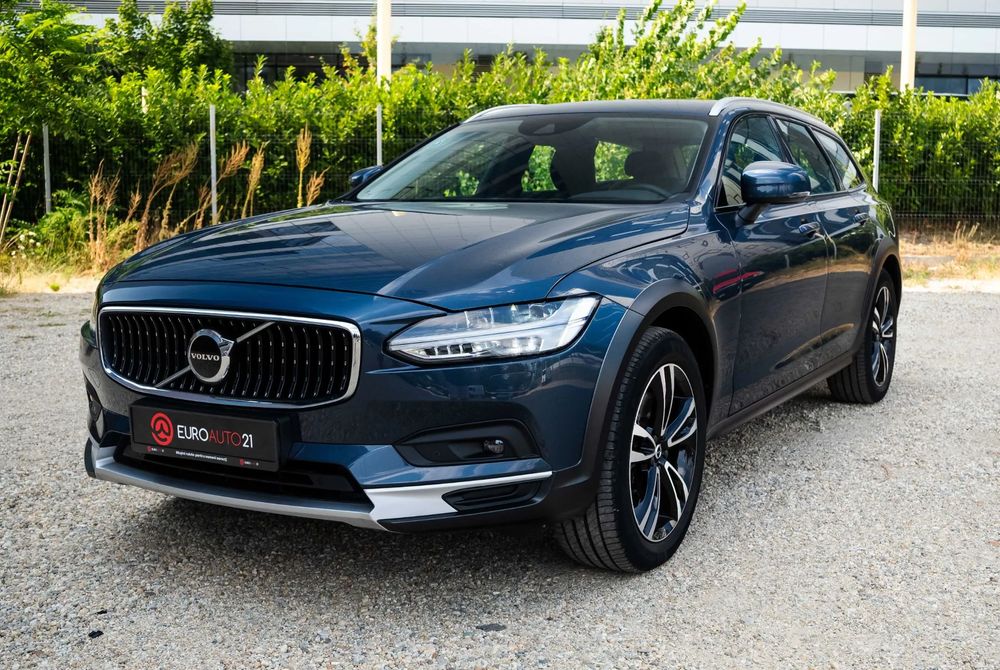 Volvo V90 Volvo V90 Cross Country B5 AWD | 250 CP | Mild-Hybrid | Automată | 202