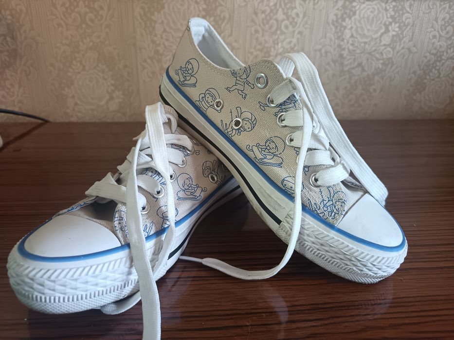 Продам обувь на девочку