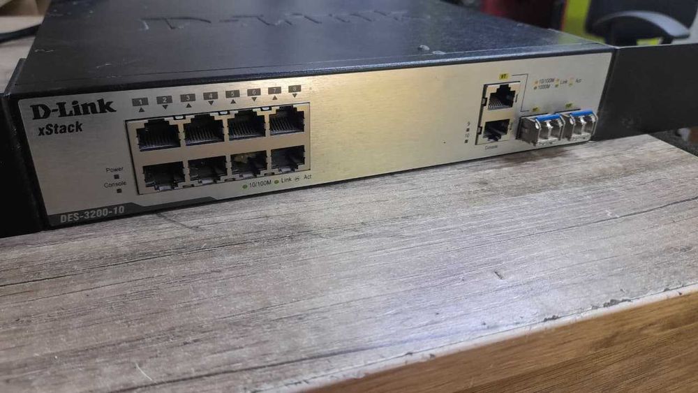Коммутатор DES-3200-10 fast ethernet switch