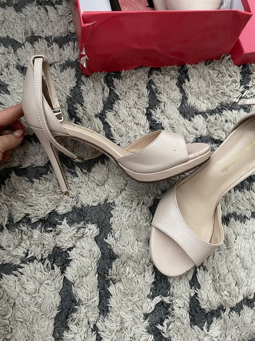 Боссоножки на каблуке