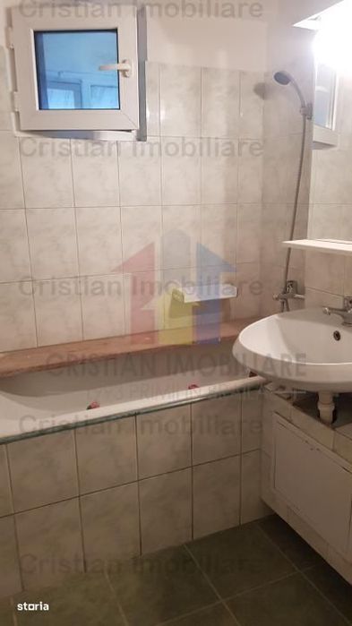 3 camere, Decomandat, etaj intermediar in bloc cu lift, Viziru 3