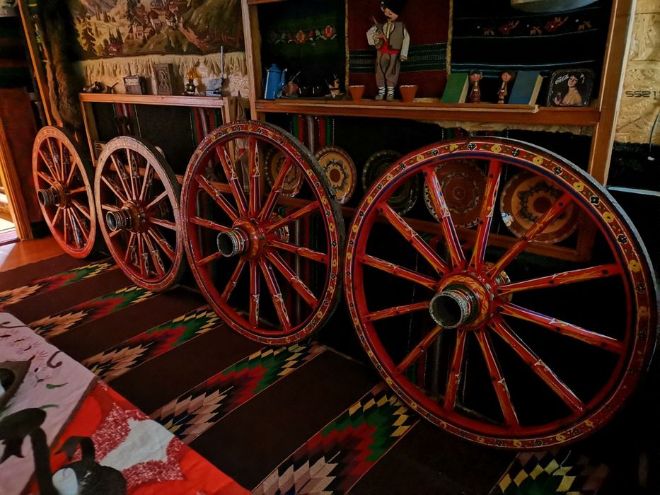 Рисувани колелета колела каруца