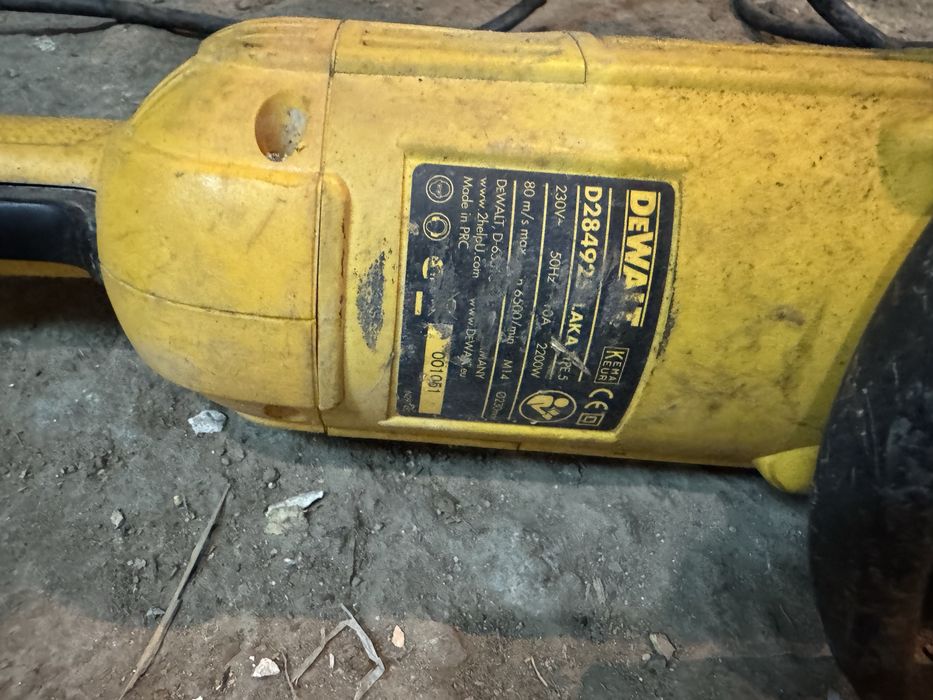 Болгарка Dewalt D28482 LAKA