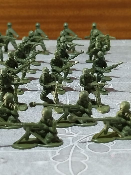 Пластмассовые солдаты