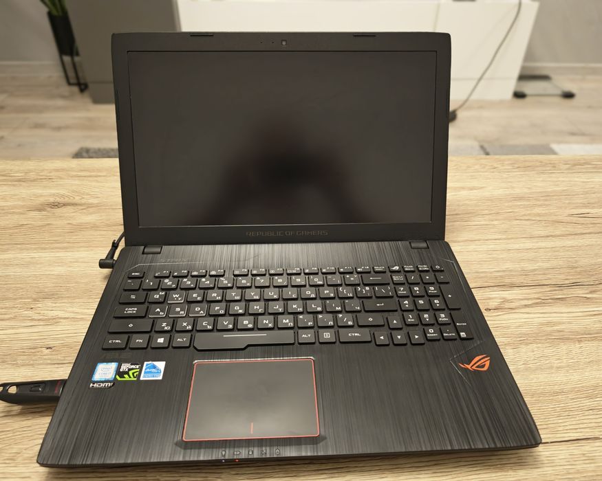Asus ROG GL553  i7 /16gb ddr4 / GTX 1050ti / 512nvme,  1tb hdd.