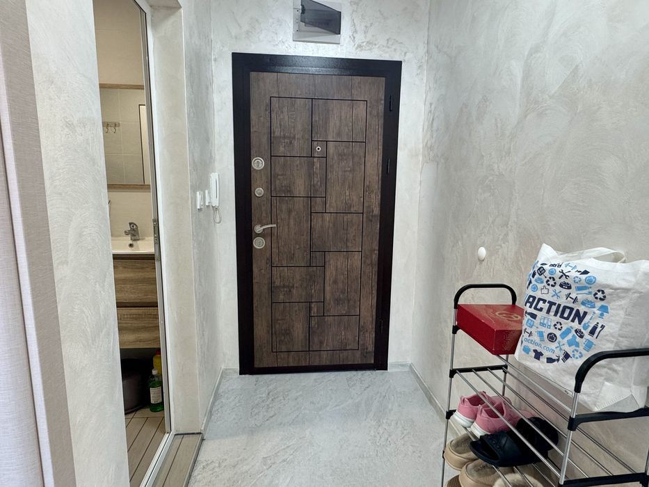 Продава се Тристаен апартамент в Търговище, Вароша - 77 кв.м за 806 €/кв.м - Снимка #8
