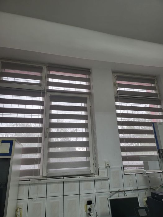 Jaluzele cu caseta și ghidaj