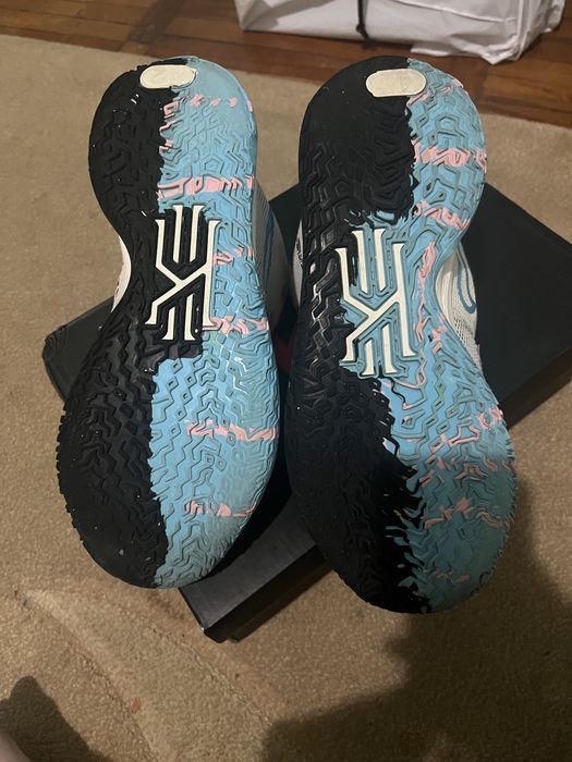 KYRIE 7 ep pale ivory/chlorine blue/black
