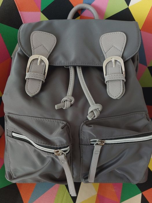 Geantă ghiozdan material impermeabil NOU