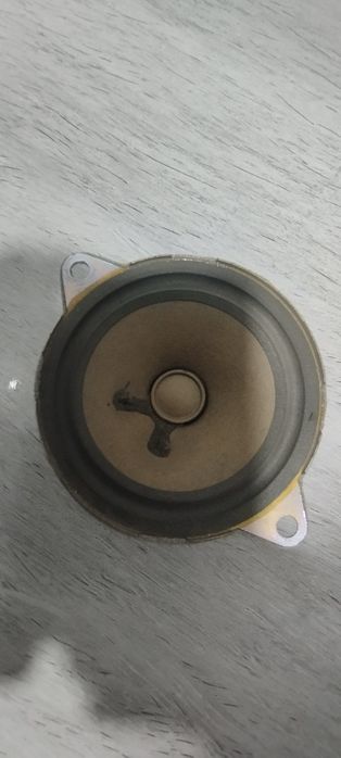 Спарк 10 см олди колонкаси, состояниси зур,буладигани 100 минг жуфти