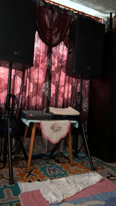 Dau doua bixe pasive Ev Elx115 pe doua Rcf Art 715-725-A mai dau 1000