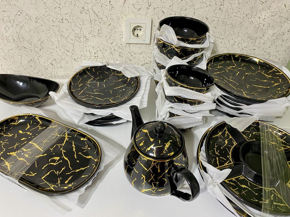 Продам сервиз новый