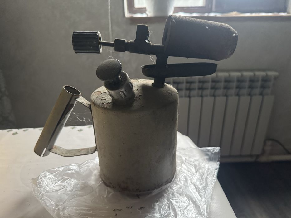 Срочно продам паяльную лампу