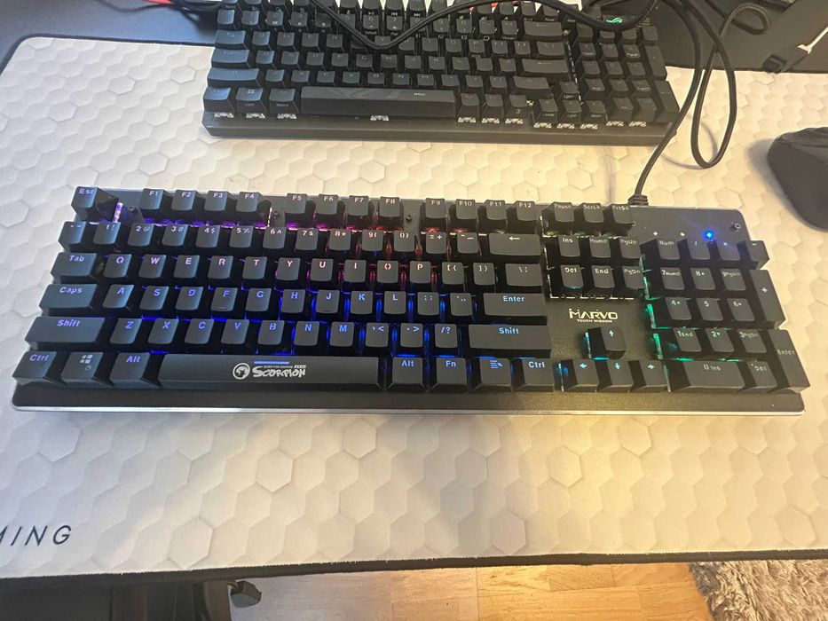 Tastatura mecanica gaming Marvo KG935