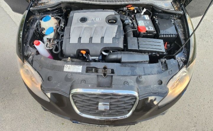 Vând seat leon 2010